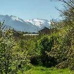 Apartment - Mountain View & Parking