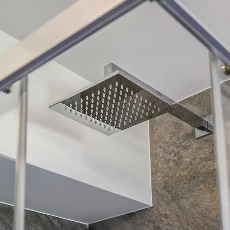 Apartment - Mountain View & Parking *