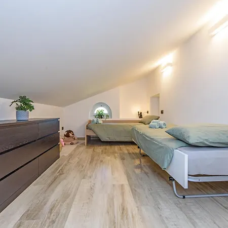 - Mountain View & Parking